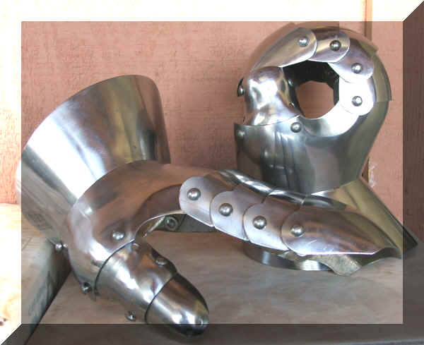 Articulated Gauntlets, Stainless - Click Image to Close